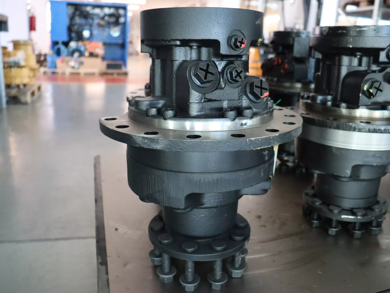 POCLAIN MS05-0-133-F05-1G20-DG00 - Hydraulic motor for Construction machinery: picture 1 POCLAIN MS05-0-133-F05-1G20-DG00 - Hydraulic motor for Construction machinery: picture 1