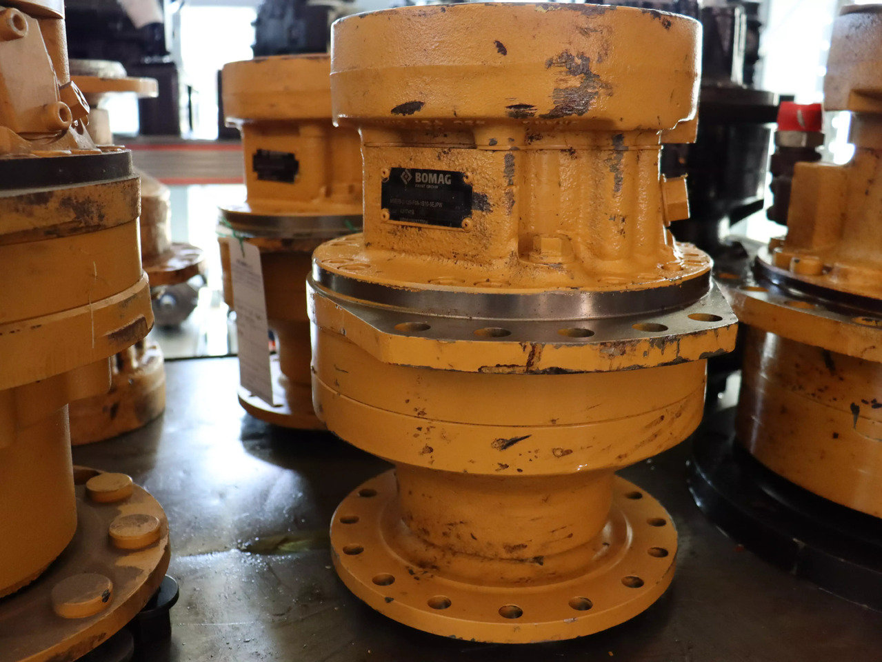 POCLAIN MSE08-2-125-F09-1B10-5EJPW - Hydraulic motor for Construction machinery: picture 1 POCLAIN MSE08-2-125-F09-1B10-5EJPW - Hydraulic motor for Construction machinery: picture 1