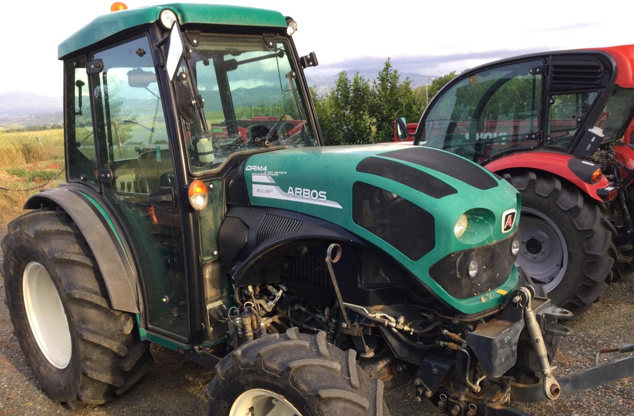Trattore - Farm tractor: picture 3 Trattore - Farm tractor: picture 3