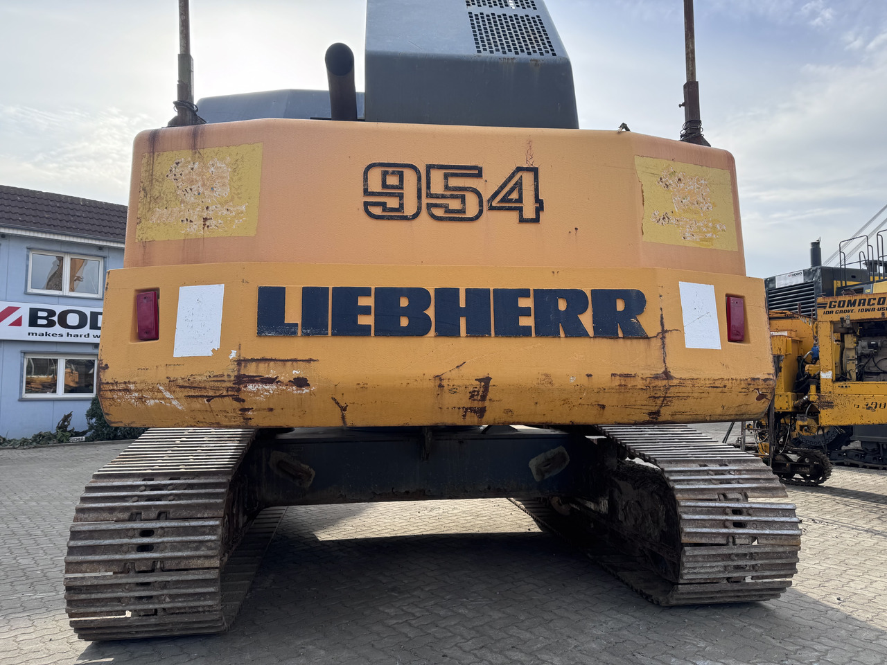 LIEBHERR R954BHDW material handler with elevation cab - Waste/ Industry handler: picture 4 LIEBHERR R954BHDW material handler with elevation cab - Waste/ Industry handler: picture 4