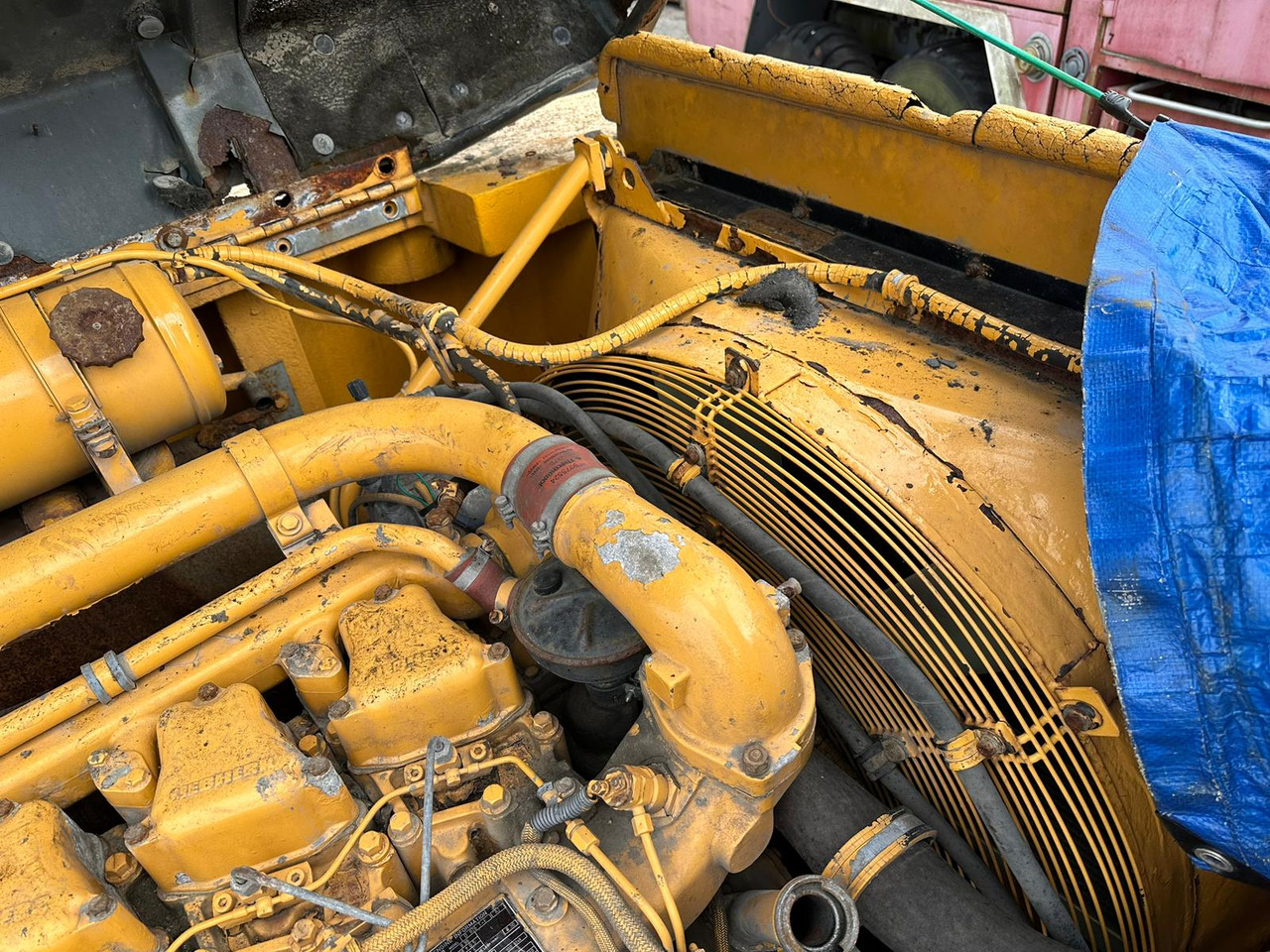 Liebherr R944HDSL - Spare parts for Crawler excavator: picture 2 Liebherr R944HDSL - Spare parts for Crawler excavator: picture 2