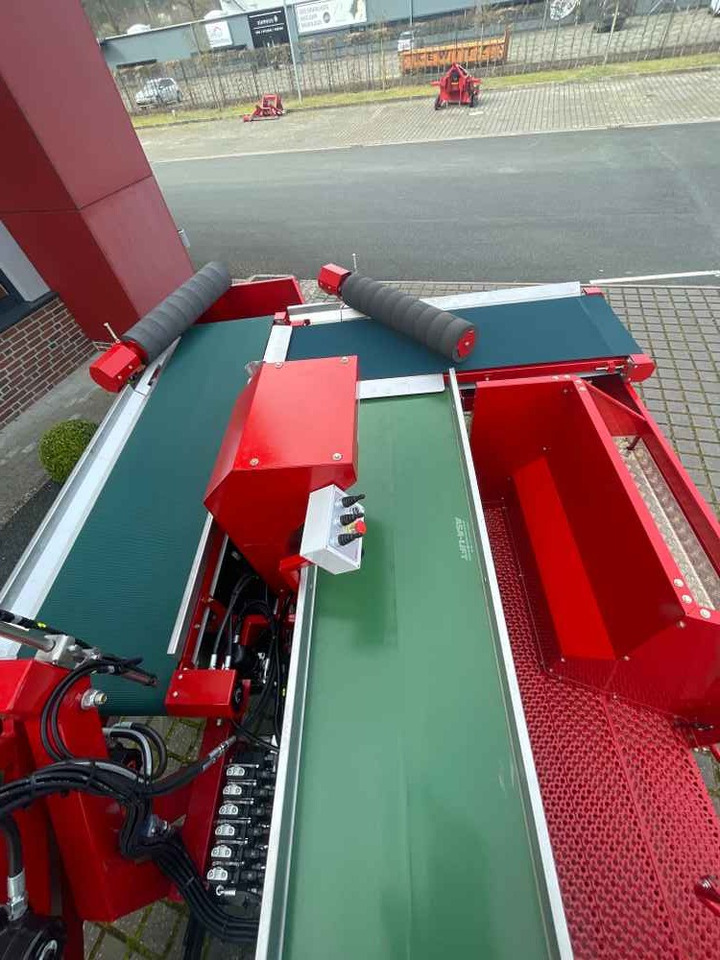 ASA-Lift TC1010E - Grape harvesting machine: picture 3 ASA-Lift TC1010E - Grape harvesting machine: picture 3
