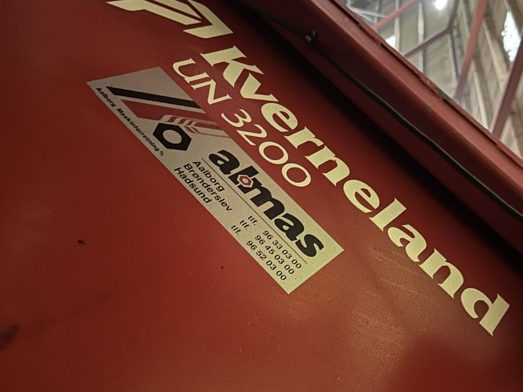 Kverneland UN-3200 - Harvester: picture 4 Kverneland UN-3200 - Harvester: picture 4