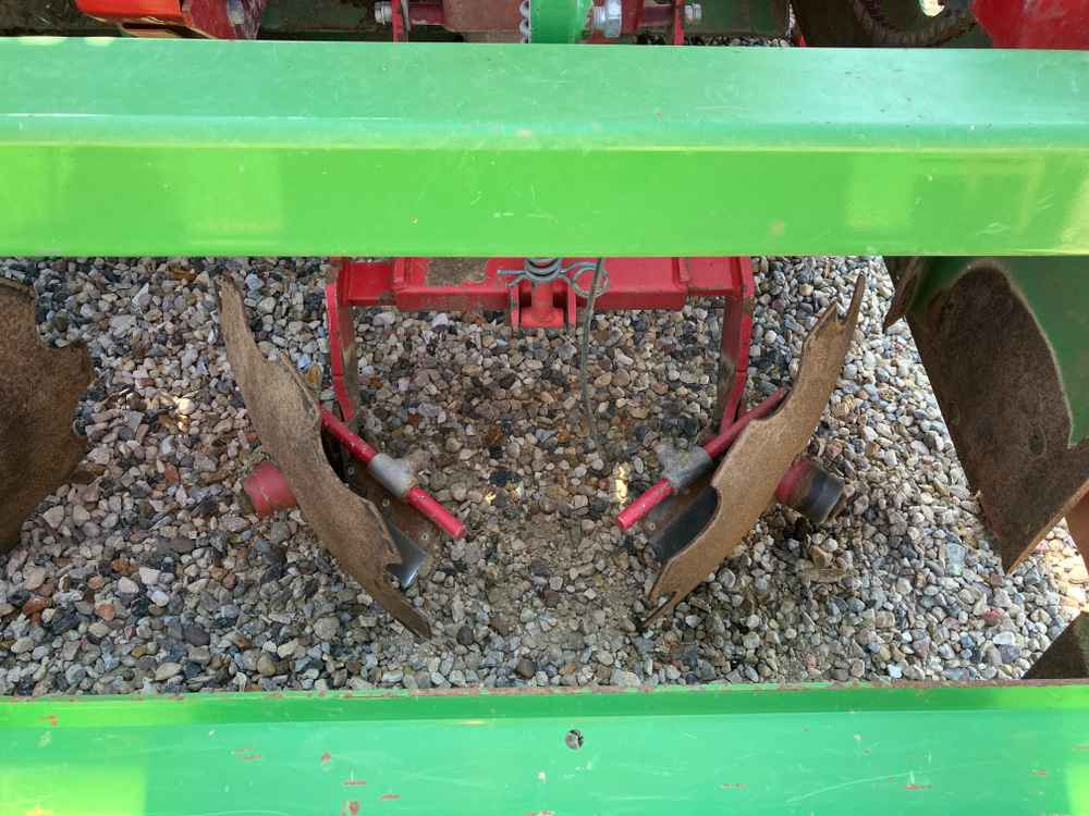 Harvester Baselier Baselier 4 Row Mounted FA-W, Potato Planter Tilla Combination: picture 12