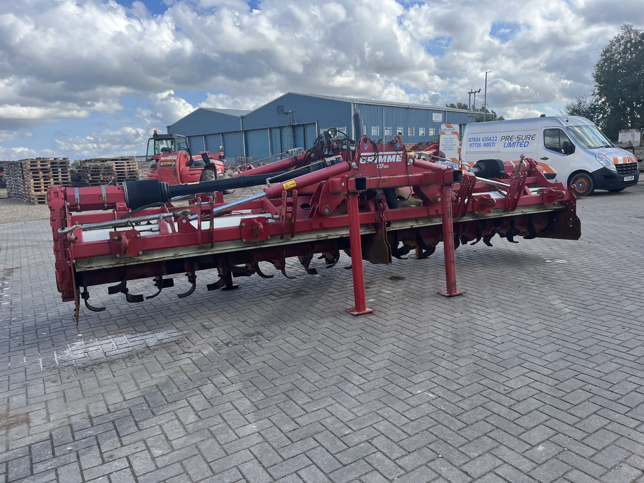 Grimme Grimme GF 600, Triple Bed/6 Row Tilla/Rotovator - Harvester: picture 1 Grimme Grimme GF 600, Triple Bed/6 Row Tilla/Rotovator - Harvester: picture 1