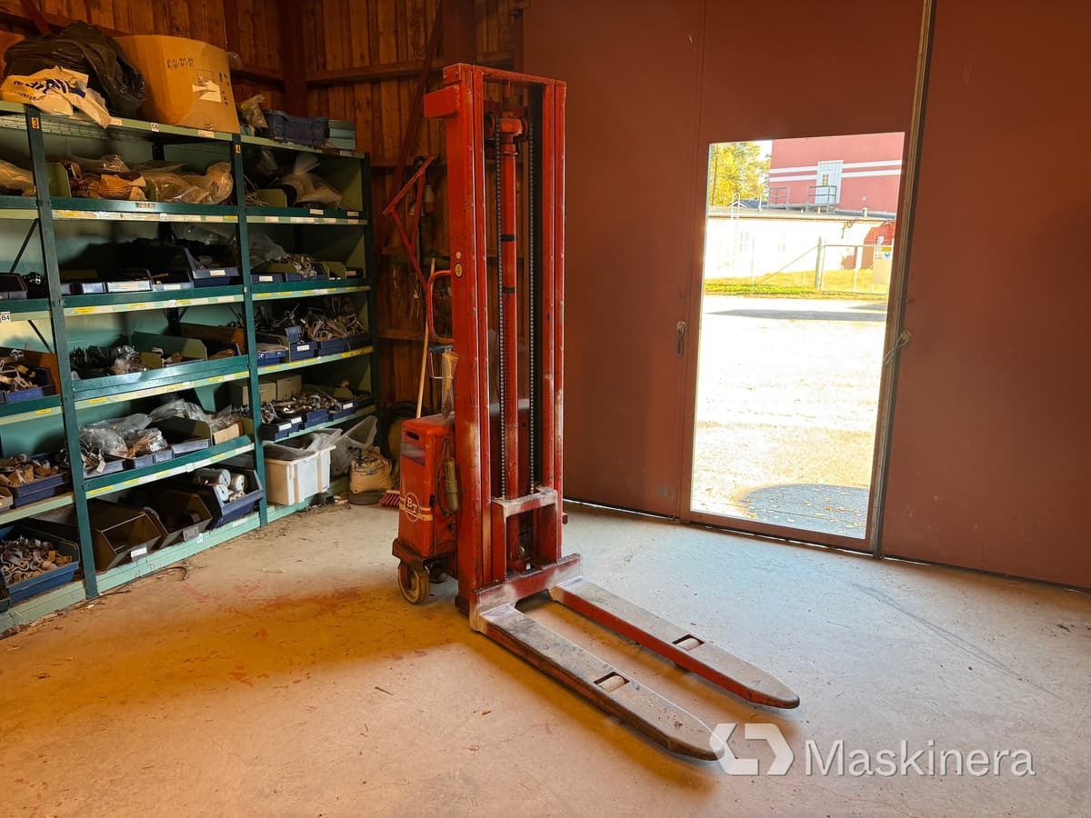 BT, BTSV10008/ 4 Handstaplare elektrisk BT - Stacker: picture 1 BT, BTSV10008/ 4 Handstaplare elektrisk BT - Stacker: picture 1