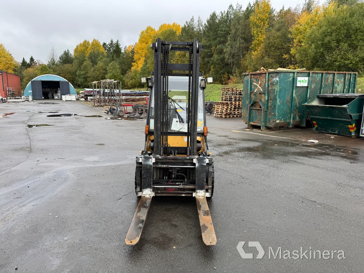 Dieseltruck CAT DP35N - Diesel forklift: picture 2 Dieseltruck CAT DP35N - Diesel forklift: picture 2