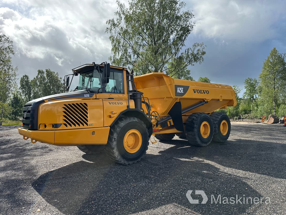 Dumper Volvo A25E 6x6 - Articulated dumper: picture 2 Dumper Volvo A25E 6x6 - Articulated dumper: picture 2