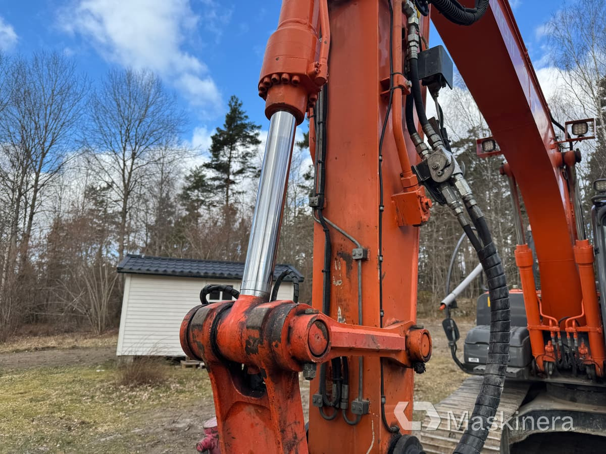 Crawler excavator Grävmaskin Hitachi ZX130-3: picture 40