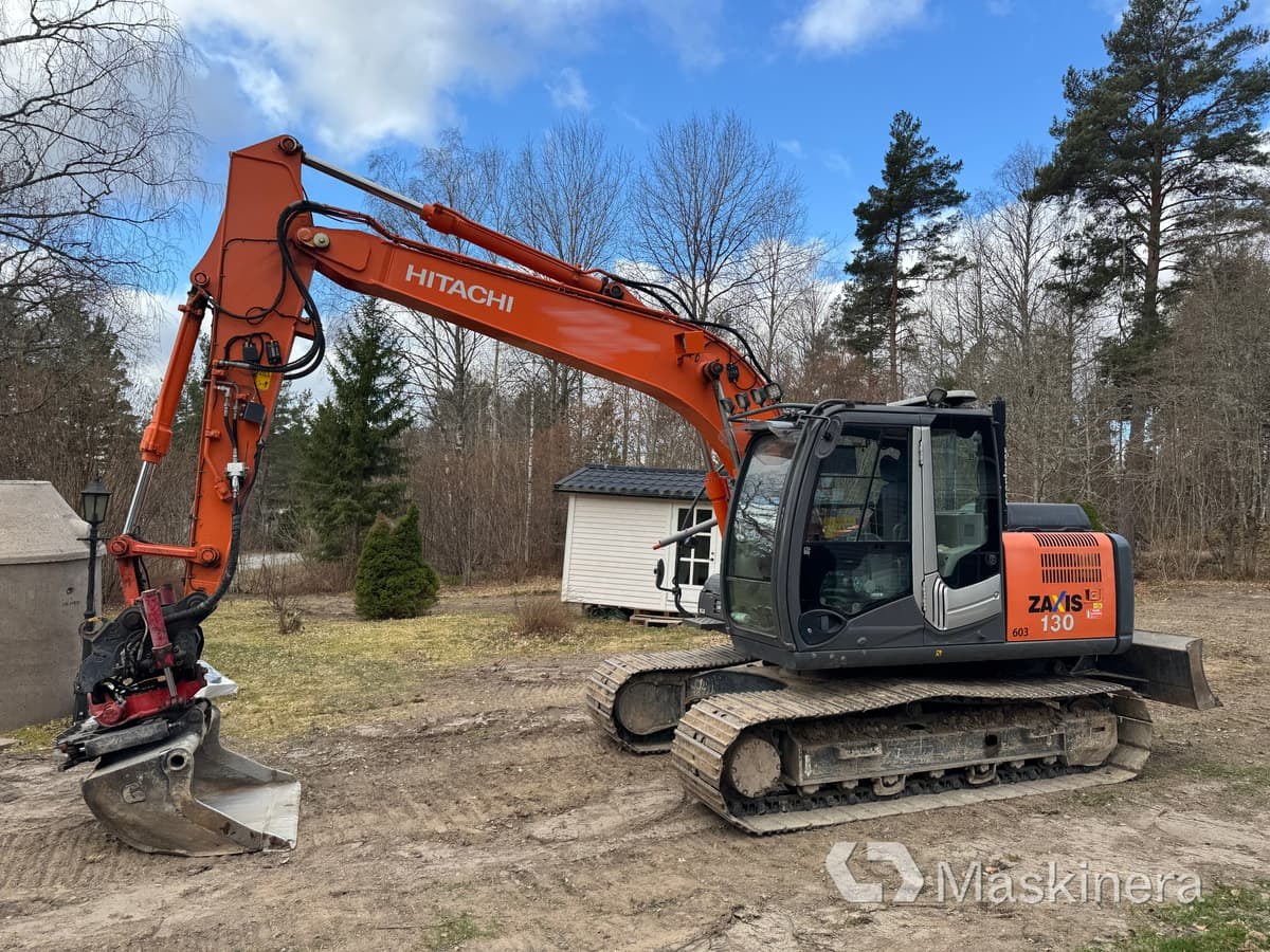 Crawler excavator Grävmaskin Hitachi ZX130-3: picture 10