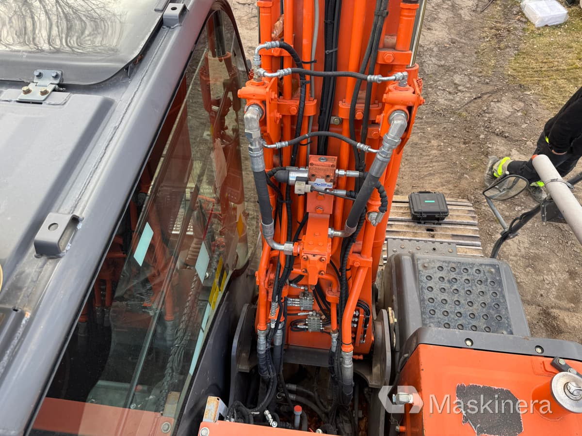 Crawler excavator Grävmaskin Hitachi ZX130-3: picture 49