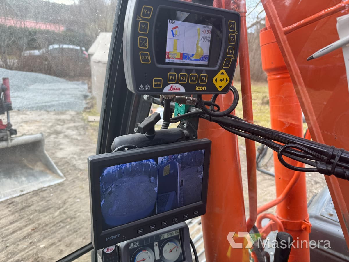 Crawler excavator Grävmaskin Hitachi ZX130-3: picture 30