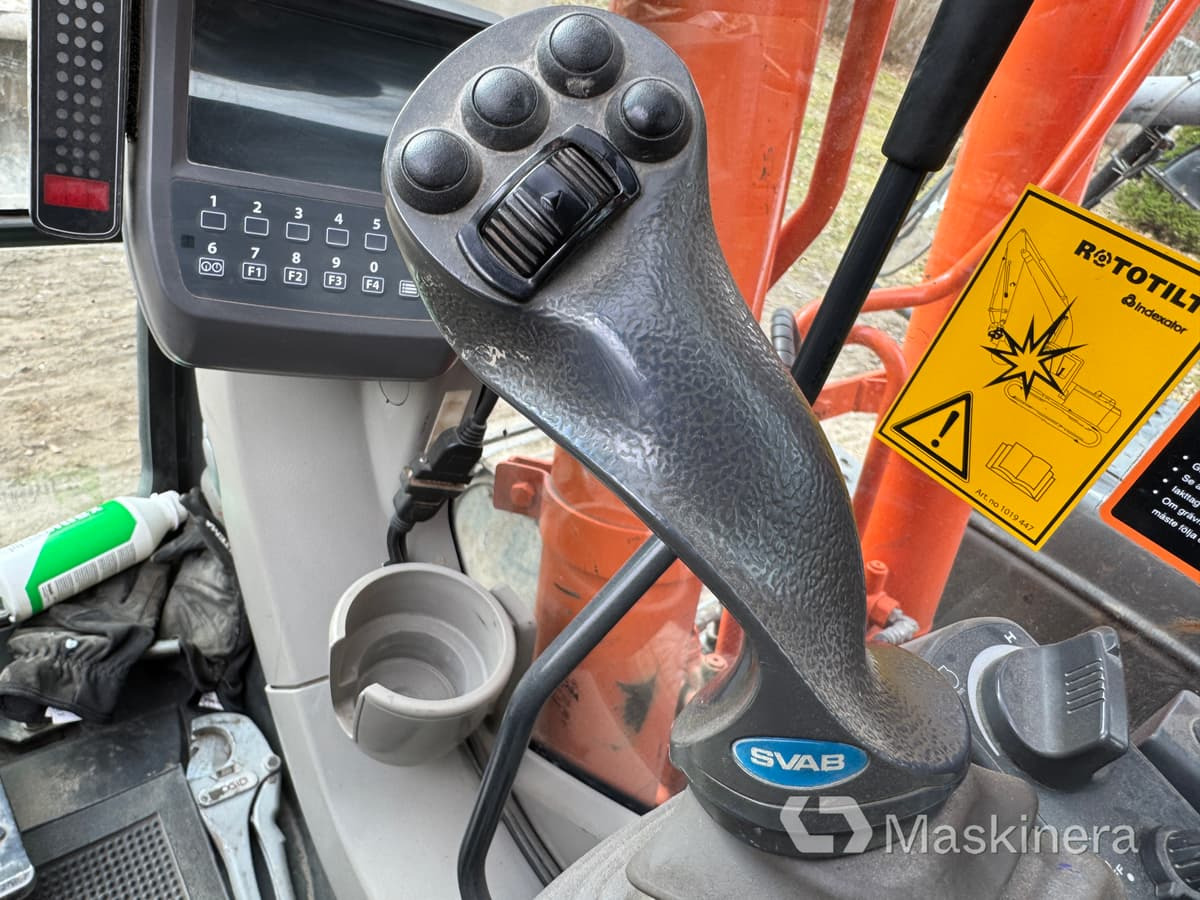Crawler excavator Grävmaskin Hitachi ZX130-3: picture 20