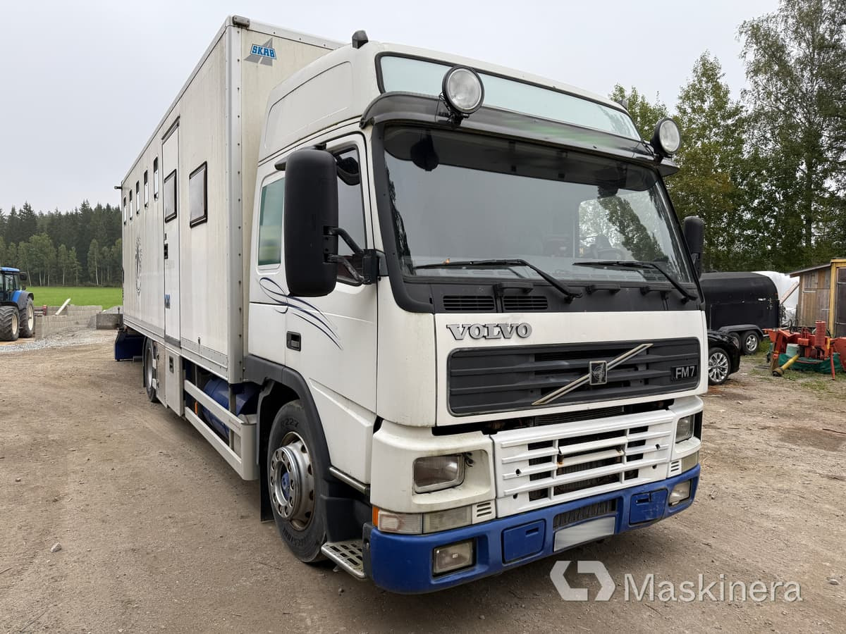 Hästlastbil Volvo FM7 4X2 - Horse truck: picture 3 Hästlastbil Volvo FM7 4X2 - Horse truck: picture 3