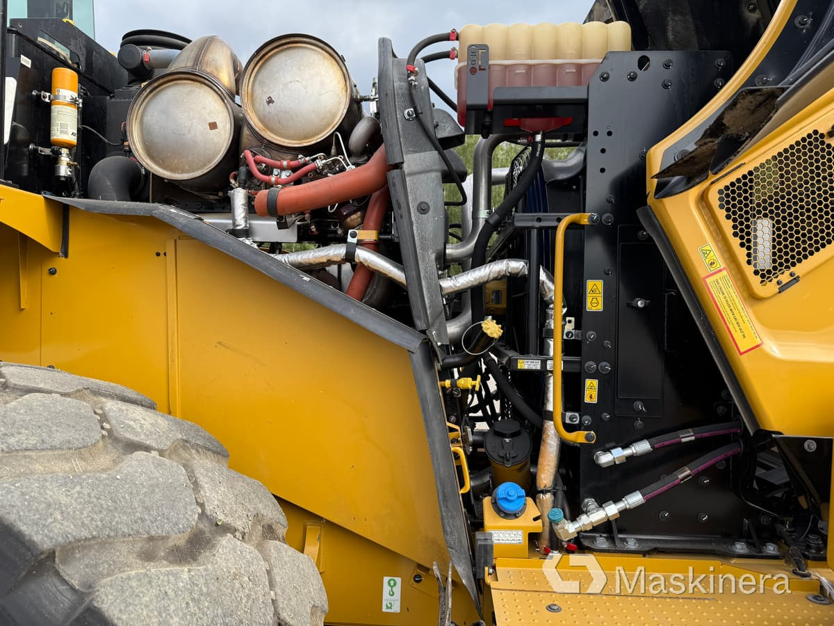 Wheel loader Hjullastare CAT 972MXE: picture 11
