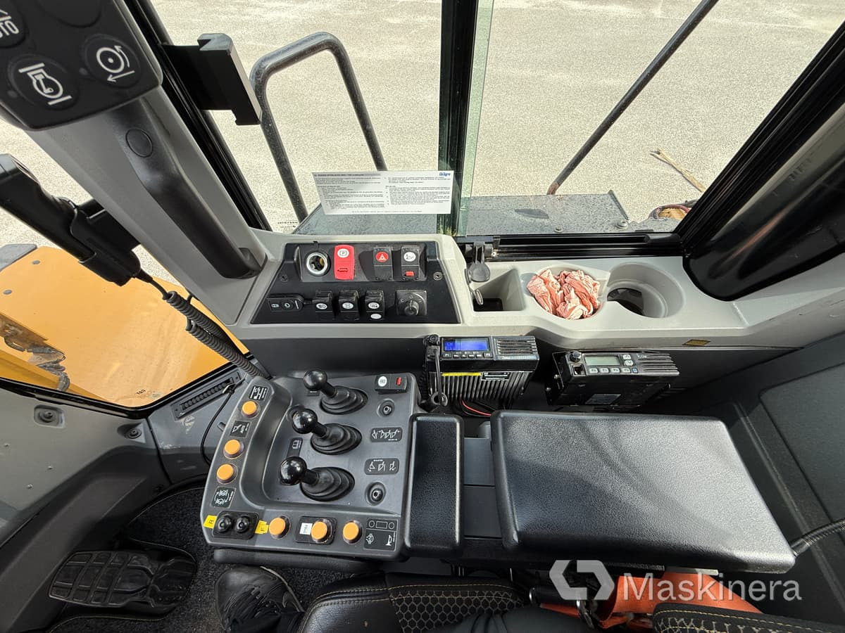 Wheel loader Hjullastare CAT 972MXE: picture 18