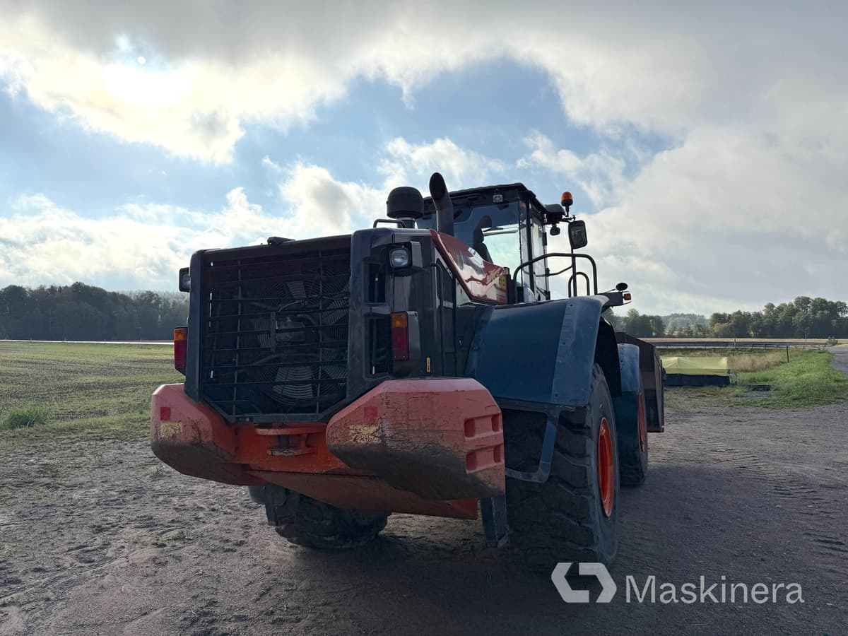 Hjullastare Hitachi ZW330-5B - Wheel loader: picture 5 Hjullastare Hitachi ZW330-5B - Wheel loader: picture 5