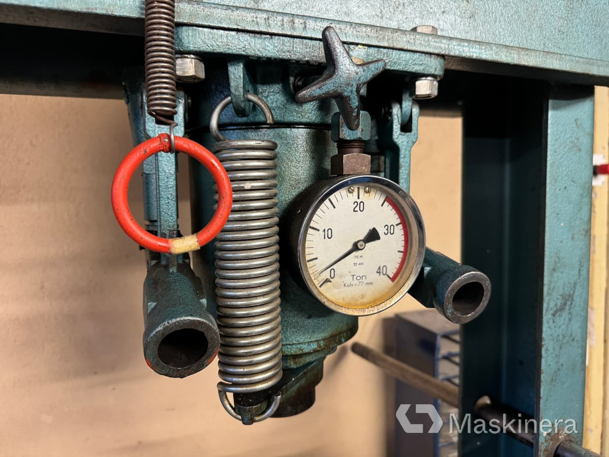Hydraulpress Nike Hydraulic - Industrial equipment: picture 4 Hydraulpress Nike Hydraulic - Industrial equipment: picture 4