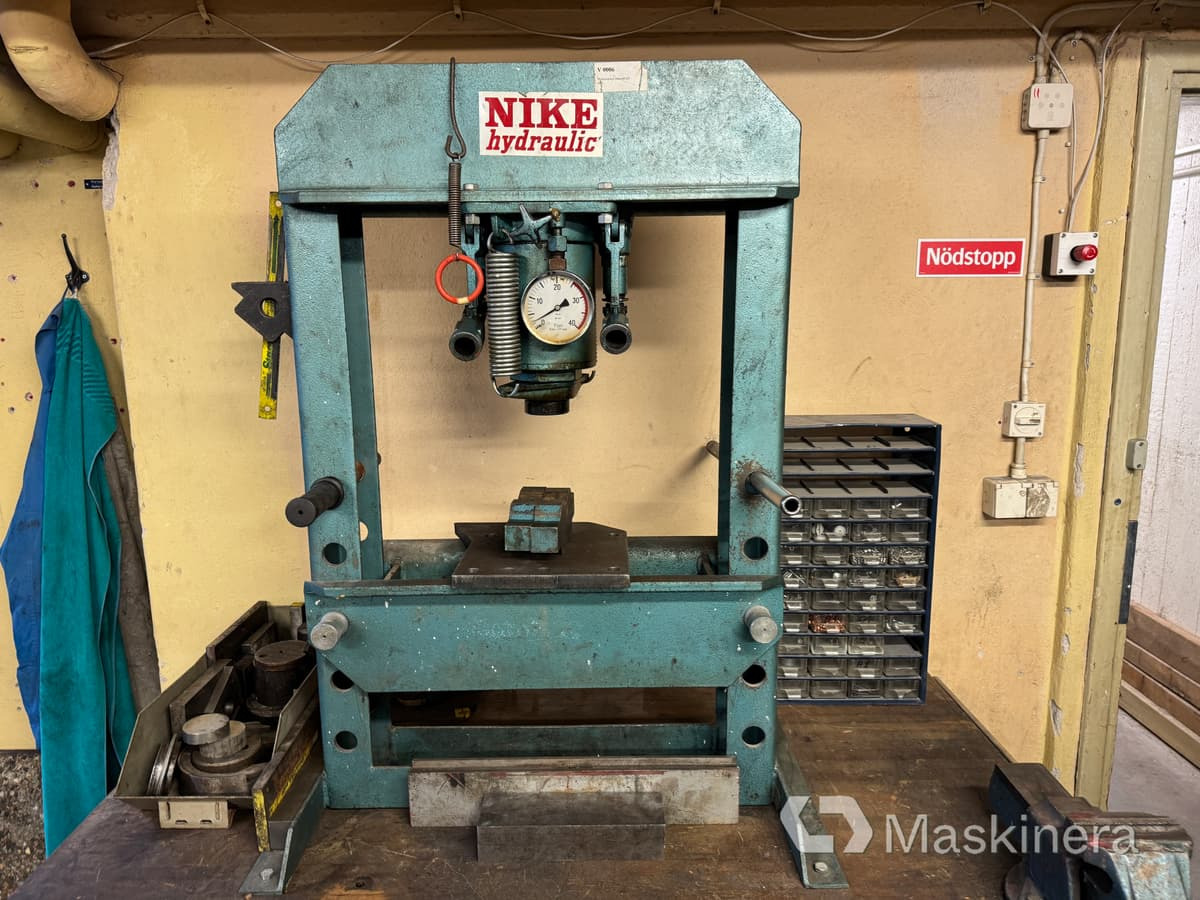 Hydraulpress Nike Hydraulic - Industrial equipment: picture 2 Hydraulpress Nike Hydraulic - Industrial equipment: picture 2