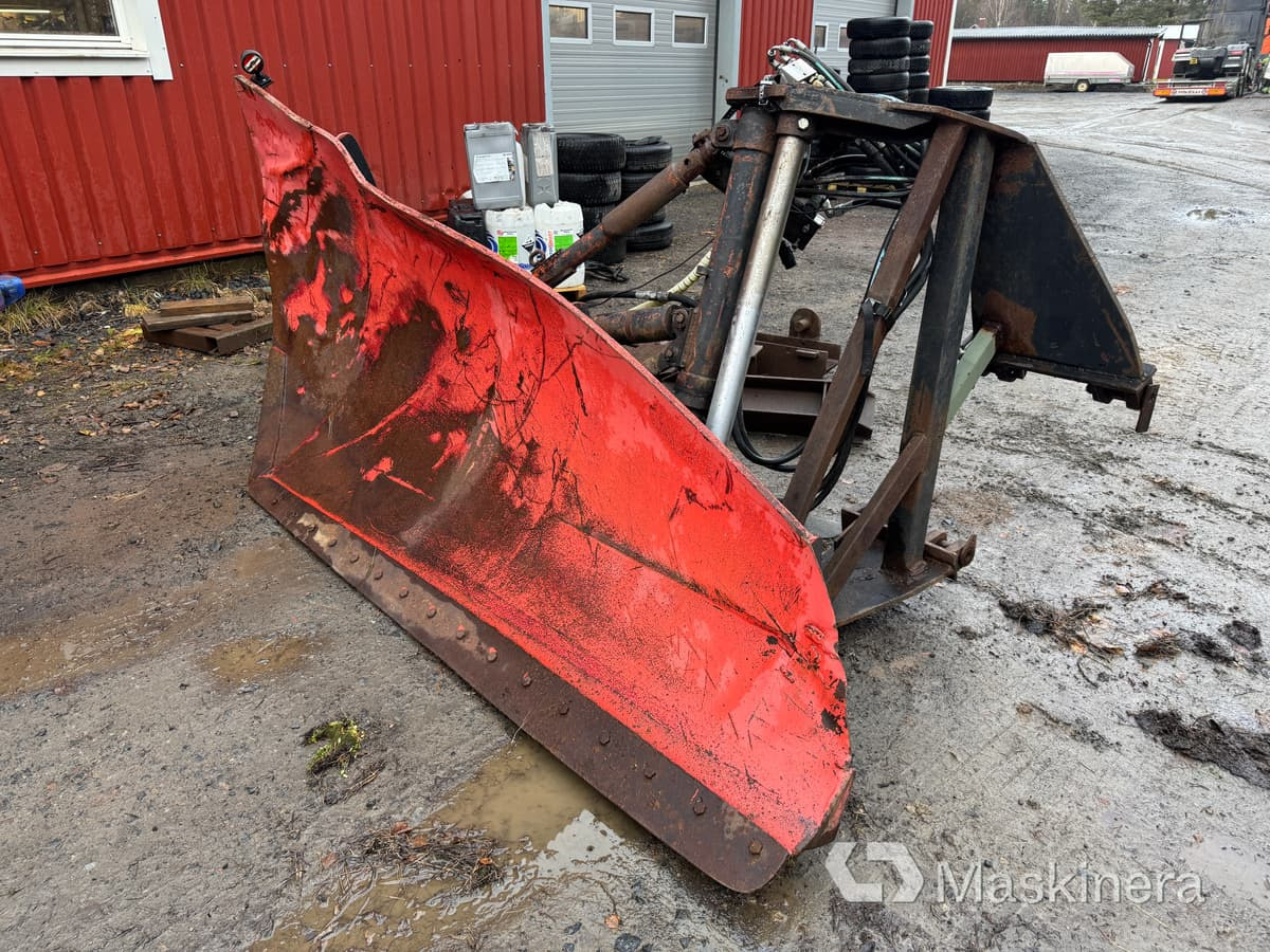 S10 HD Sidovinge till hjullastare - Snow plough: picture 1 S10 HD Sidovinge till hjullastare - Snow plough: picture 1