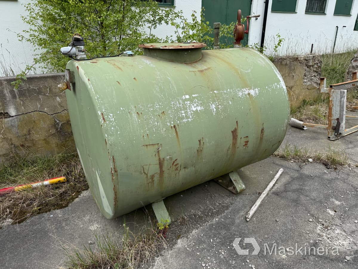 SCF Farmaraggregat Farmartank 1500 Liter - Tank: picture 1 SCF Farmaraggregat Farmartank 1500 Liter - Tank: picture 1