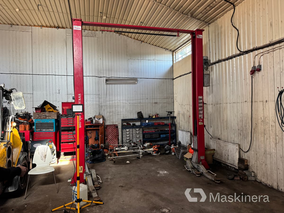 STools Tvåpelarlyft ScandicTools LF-140FE - Workshop equipment: picture 1 STools Tvåpelarlyft ScandicTools LF-140FE - Workshop equipment: picture 1