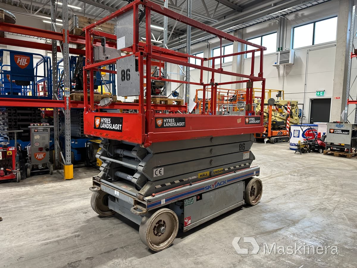 Saxlift Skyjack SJ4626 - Scissor lift: picture 4 Saxlift Skyjack SJ4626 - Scissor lift: picture 4