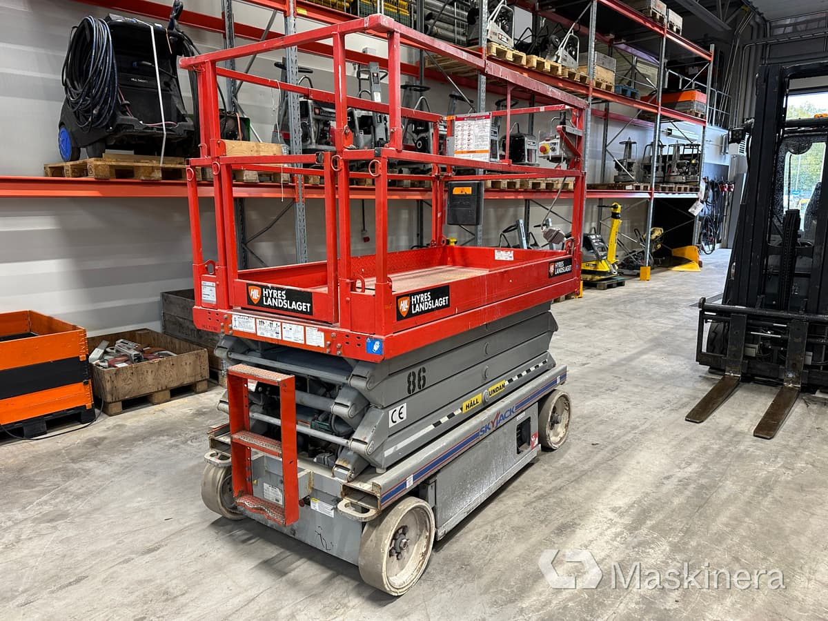Saxlift Skyjack SJ4626 - Scissor lift: picture 1 Saxlift Skyjack SJ4626 - Scissor lift: picture 1
