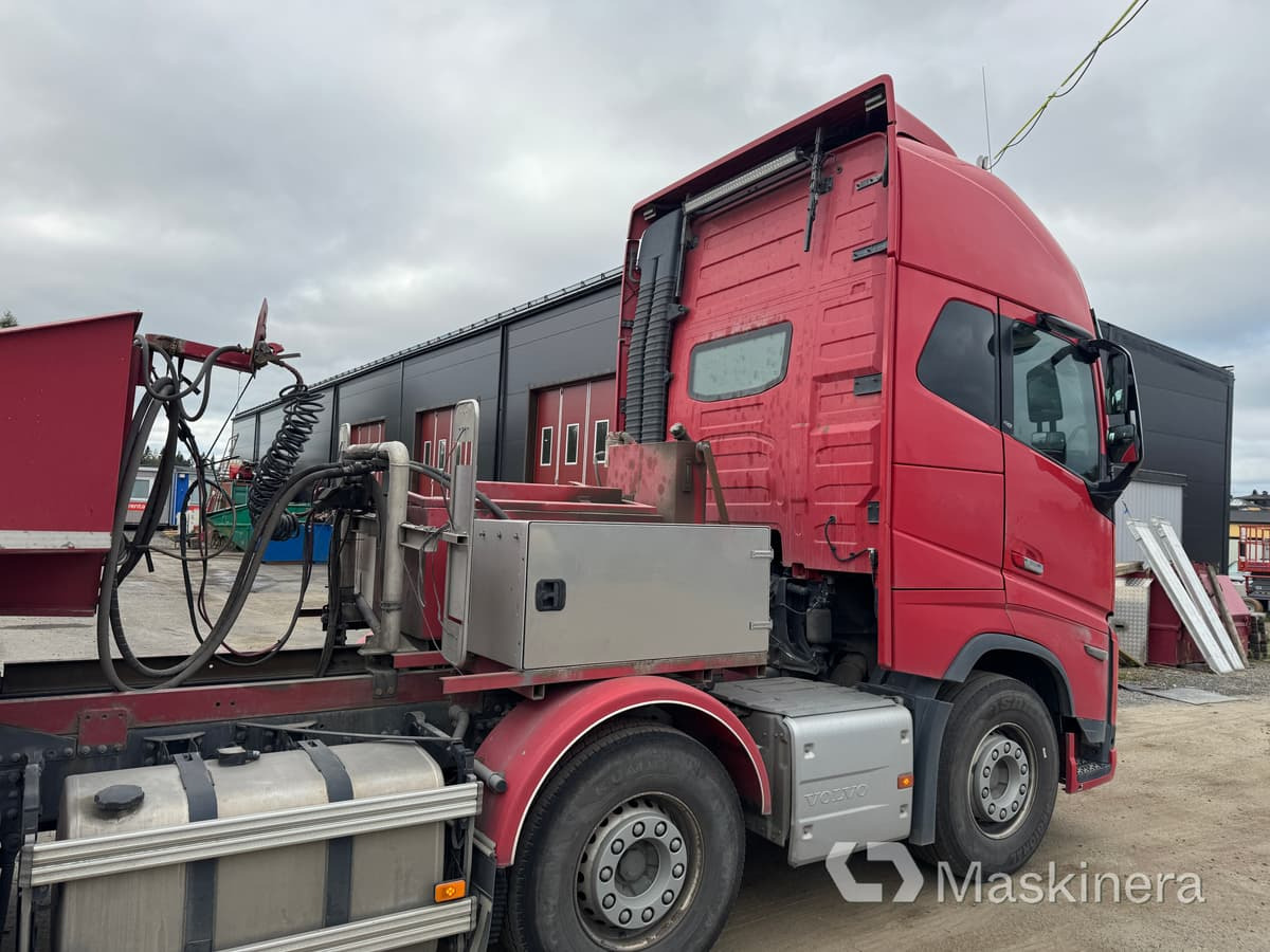 Volvo FH16 750 HP 8*4 RI Tungdragare Volvo FH16 750 - Tractor unit: picture 4 Volvo FH16 750 HP 8*4 RI Tungdragare Volvo FH16 750 - Tractor unit: picture 4