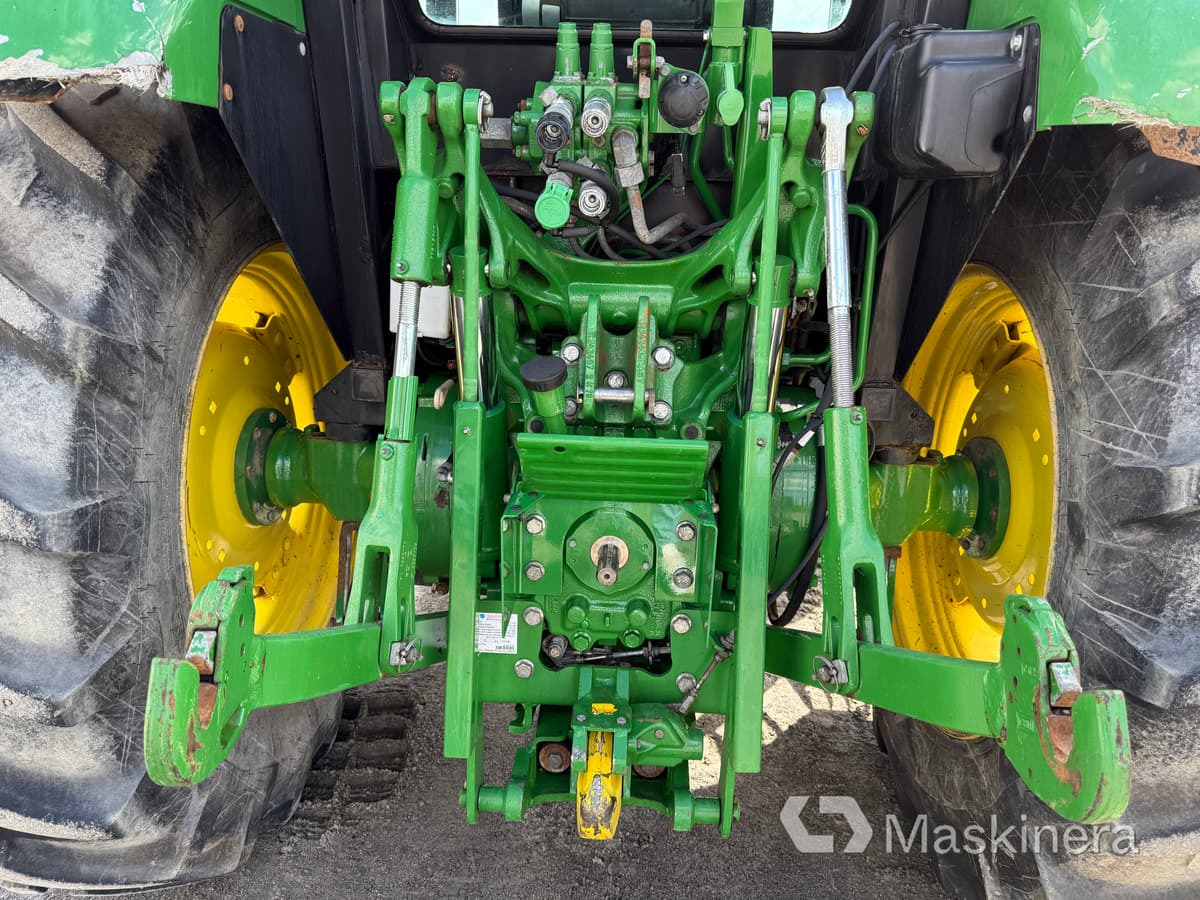 Farm tractor Traktor John Deere 5075M med snöutrustning: picture 19