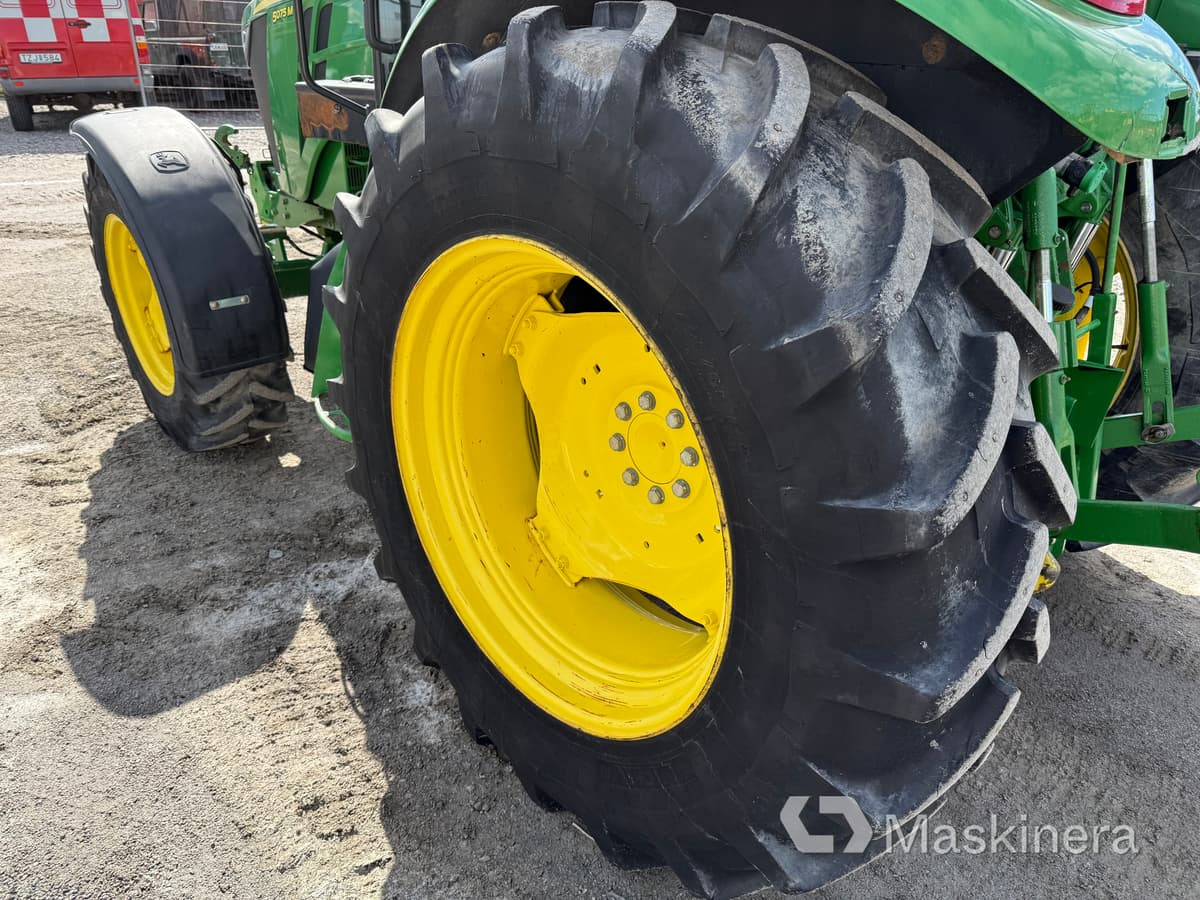 Farm tractor Traktor John Deere 5075M med snöutrustning: picture 12