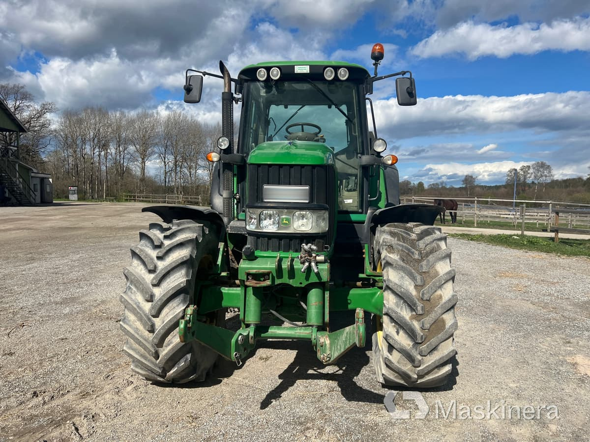 Traktor John Deere 6930 Premium med frontlyft - Farm tractor: picture 2 Traktor John Deere 6930 Premium med frontlyft - Farm tractor: picture 2