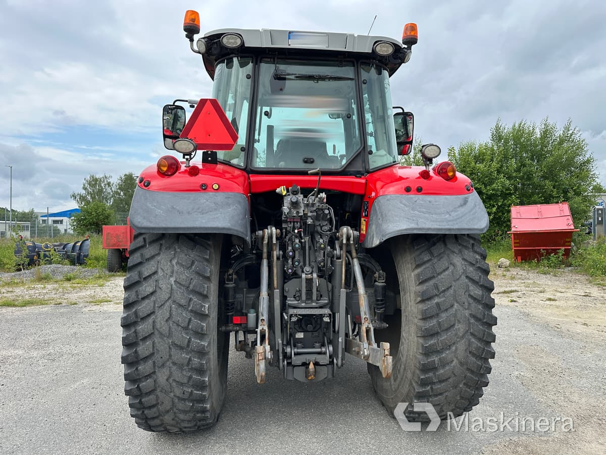 Traktor Massey Fergusson MF 6715 S med Bigab 10-14 G2 lastväxlarvagn - Farm tractor: picture 4 Traktor Massey Fergusson MF 6715 S med Bigab 10-14 G2 lastväxlarvagn - Farm tractor: picture 4
