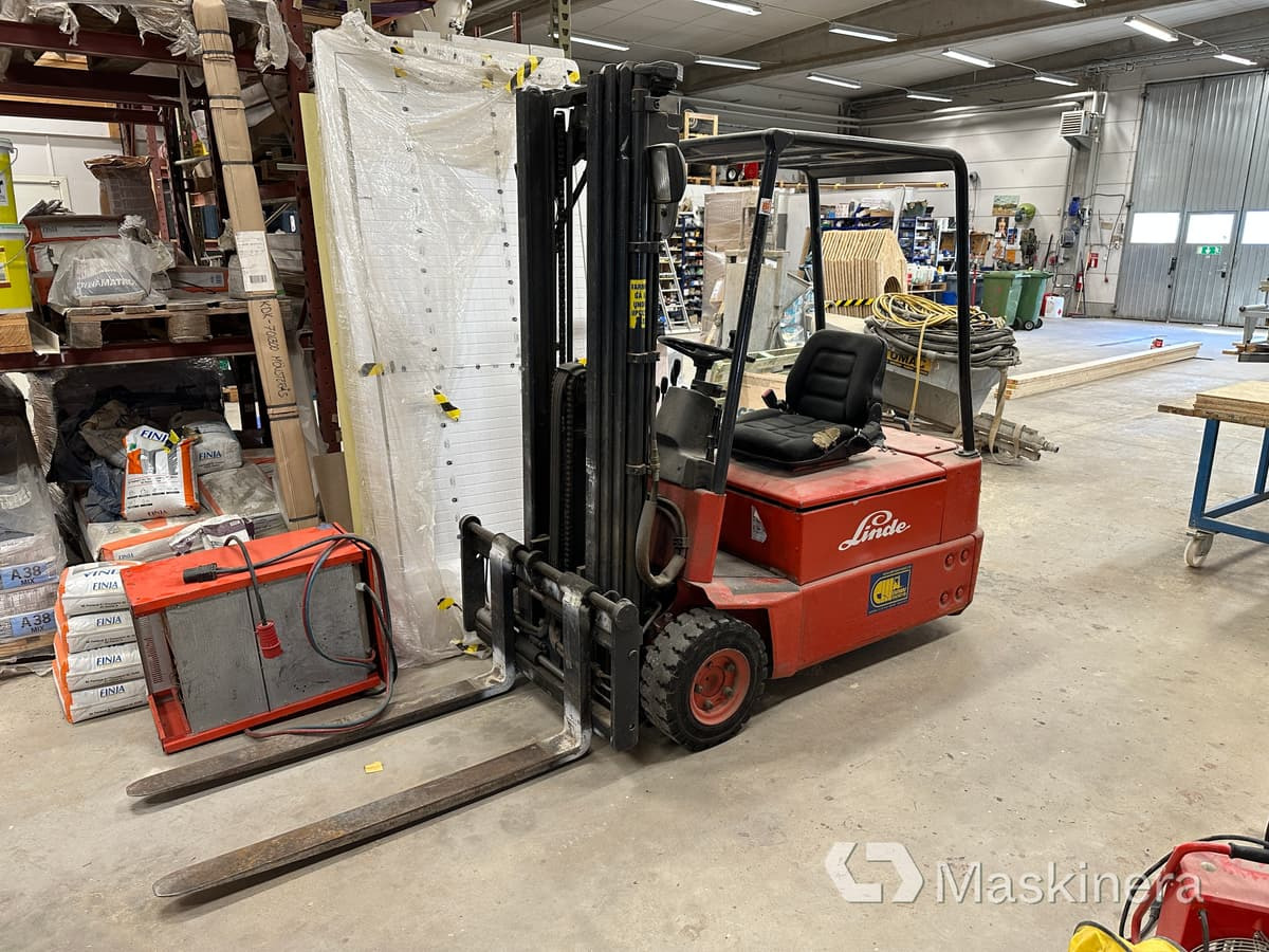 Truck Linde E16S - Electric forklift: picture 1 Truck Linde E16S - Electric forklift: picture 1