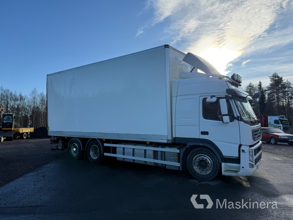Volvo FM Skåpbil 6x2 - Box truck: picture 5 Volvo FM Skåpbil 6x2 - Box truck: picture 5