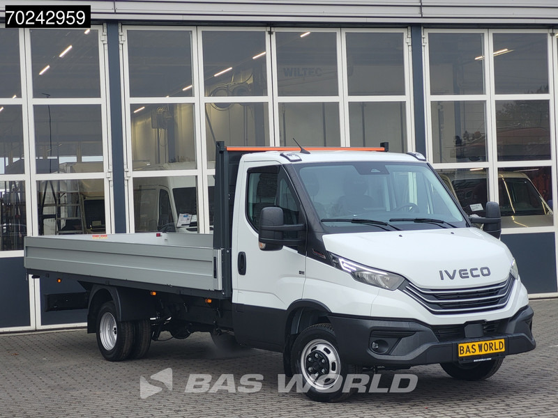 Iveco Daily 35C18 3.0L Automaat Nwe model 2025 Open laadbak Navi ACC LED 3,5T Trekvermogen Pritsche Pickup Airco - Flatbed van: picture 3 Iveco Daily 35C18 3.0L Automaat Nwe model 2025 Open laadbak Navi ACC LED 3,5T Trekvermogen Pritsche Pickup Airco - Flatbed van: picture 3