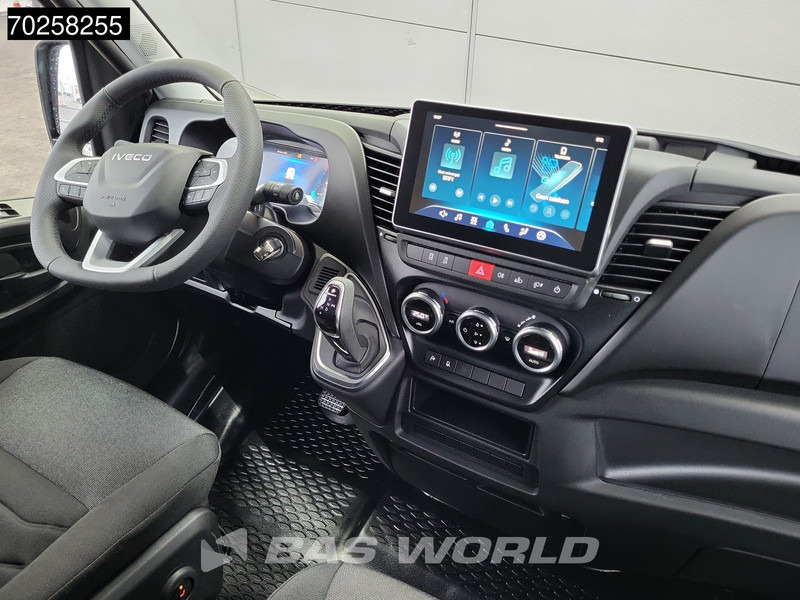 Interior photo 1: New Panel van Iveco Daily 35C21 3.0L Automaat 2025 Black Edition model Dubbellucht L2H2 LED ACC CarPlay Camera Parkeersensoren 12m3 Airco