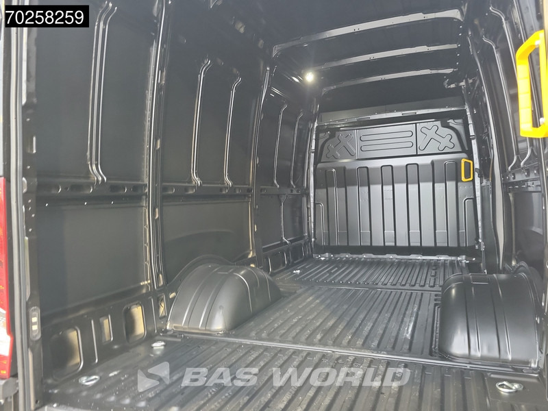 Iveco Daily 35C21 3.0L Black Edition Automaat 210PK L2H2 2025-Model Dubbellucht 3,5t Trekvermogen ACC LED CarPlay Camera Parkeersensoren Eur - Panel van: picture 3 Iveco Daily 35C21 3.0L Black Edition Automaat 210PK L2H2 2025-Model Dubbellucht 3,5t Trekvermogen ACC LED CarPlay Camera Parkeersensoren Eur - Panel van: picture 3