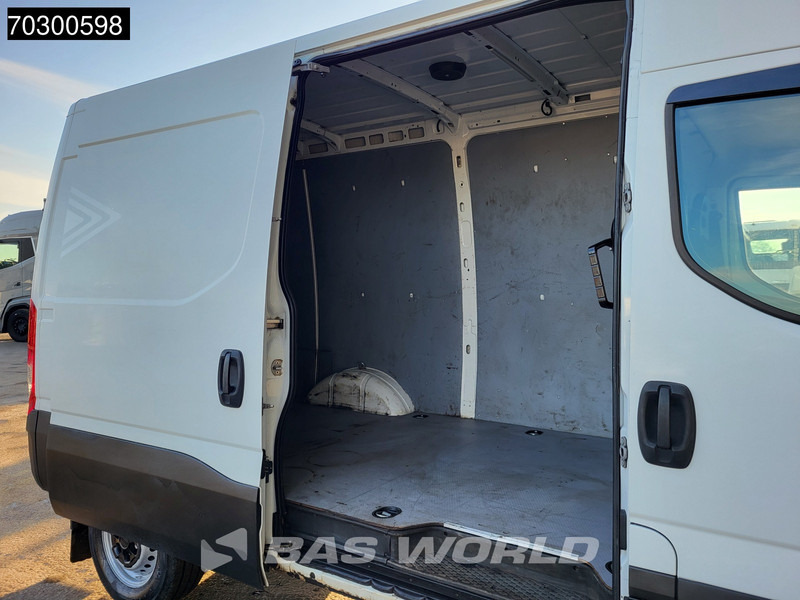 Panel van Iveco Daily 35S16 Automaat L2H2 3,5t Trekhaak Navi Airco Cruise Camera Standkachel Euro6 L2 Airco Trekhaak: picture 7 Panel van Iveco Daily 35S16 Automaat L2H2 3,5t Trekhaak Navi Airco Cruise Camera Standkachel Euro6 L2 Airco Trekhaak: picture 7