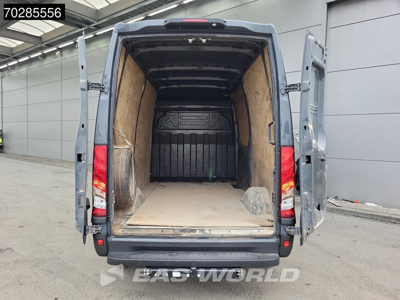 Iveco Daily 35S18 3.0L Automaat 180PK L2H2 3500kg Trekhaak LED Navi Airco Cruise Camera Euro6 L2 11m3 Airco Trekhaak Cruise control - Panel van: picture 3 Iveco Daily 35S18 3.0L Automaat 180PK L2H2 3500kg Trekhaak LED Navi Airco Cruise Camera Euro6 L2 11m3 Airco Trekhaak Cruise control - Panel van: picture 3