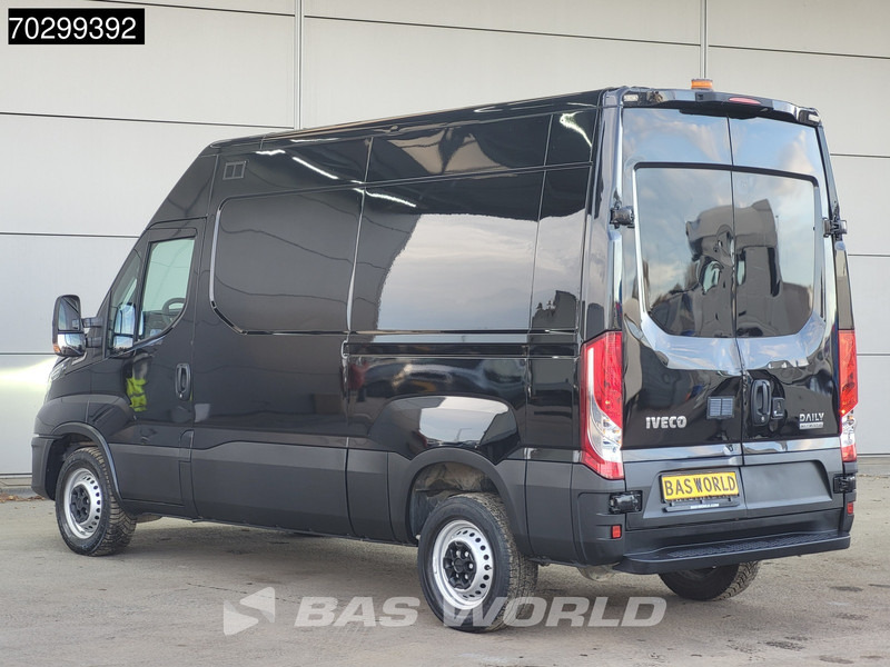 Iveco Daily 35S18 3.0L Automaat L2H2 180PK ACC LED Navi Airco 3,5t Trekgewicht Euro6 L2H2 Airco - Panel van: picture 2 Iveco Daily 35S18 3.0L Automaat L2H2 180PK ACC LED Navi Airco 3,5t Trekgewicht Euro6 L2H2 Airco - Panel van: picture 2