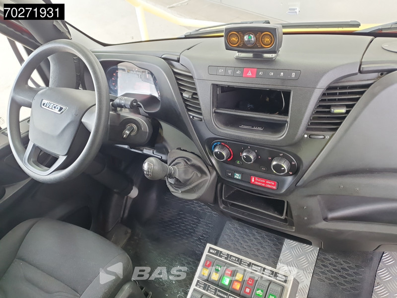 Ambulance Iveco Daily 70C17 4x4 Achleitner Firetruck Brandweerwagen AWD Allrad Camper 1200liter Airco Dubbel cabine Trekhaak Cruise control: picture 20