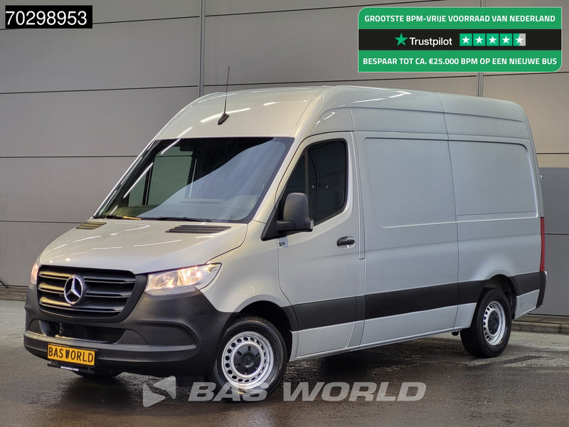 Mercedes-Benz Sprinter 315 CDI Automaat L2H2 150PK Airco Camera Parkeersensoren MBUX CarPlay Euro6 L2 12m3 Airco - Small van: picture 1 Mercedes-Benz Sprinter 315 CDI Automaat L2H2 150PK Airco Camera Parkeersensoren MBUX CarPlay Euro6 L2 12m3 Airco - Small van: picture 1