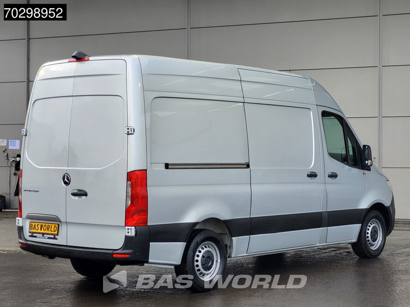 Mercedes-Benz Sprinter 315 CDI Automaat L2H2 150PK Airco Camera Parkeersensoren MBUX CarPlay Euro6 L2 12m3 Airco - Small van: picture 5 Mercedes-Benz Sprinter 315 CDI Automaat L2H2 150PK Airco Camera Parkeersensoren MBUX CarPlay Euro6 L2 12m3 Airco - Small van: picture 5