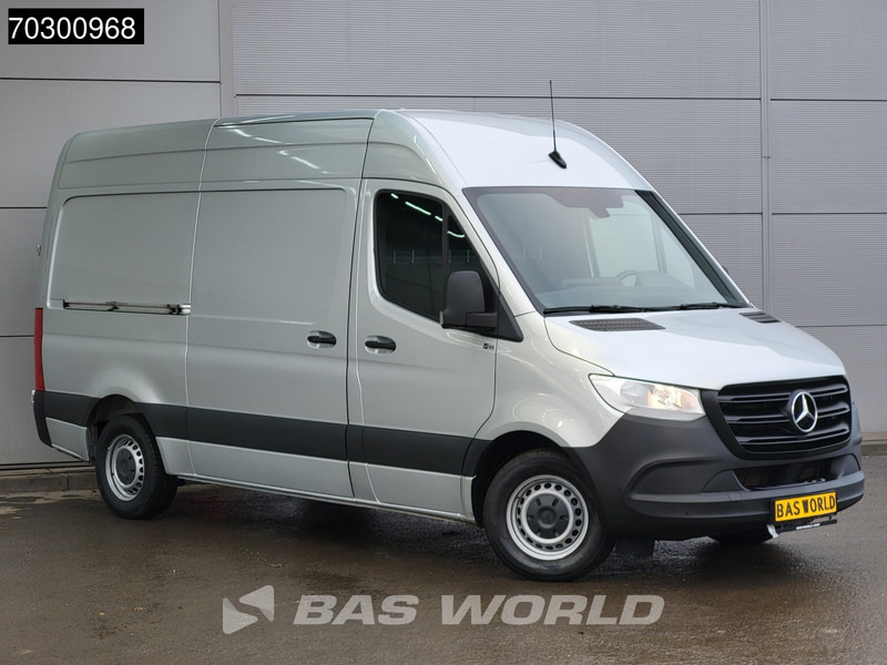 Mercedes-Benz Sprinter 315 CDI Automaat L2H2 150PK Airco Camera Parkeersensoren MBUX CarPlay Euro6 L2 Airco - Small van: picture 3 Mercedes-Benz Sprinter 315 CDI Automaat L2H2 150PK Airco Camera Parkeersensoren MBUX CarPlay Euro6 L2 Airco - Small van: picture 3