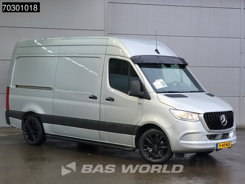 Mercedes-Benz Sprinter 315 CDI Special Edition Automaat L2H2 Trekhaak 150PK Airco Camera Parkeersensoren MBUX CarPlay Euro6 L2 12m3 Airco - Small van: picture 5 Mercedes-Benz Sprinter 315 CDI Special Edition Automaat L2H2 Trekhaak 150PK Airco Camera Parkeersensoren MBUX CarPlay Euro6 L2 12m3 Airco - Small van: picture 5