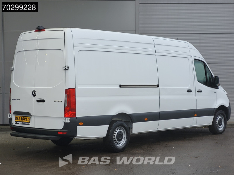 Mercedes-Benz Sprinter 317 CDI Automaat 2025 Model 170PK L3H2 Airco Cruise Camera Parkeersensoren v+a 10inch MBUX CarPlay Euro6 L3 Airco Cruise control - Panel van: picture 5 Mercedes-Benz Sprinter 317 CDI Automaat 2025 Model 170PK L3H2 Airco Cruise Camera Parkeersensoren v+a 10inch MBUX CarPlay Euro6 L3 Airco Cruise control - Panel van: picture 5