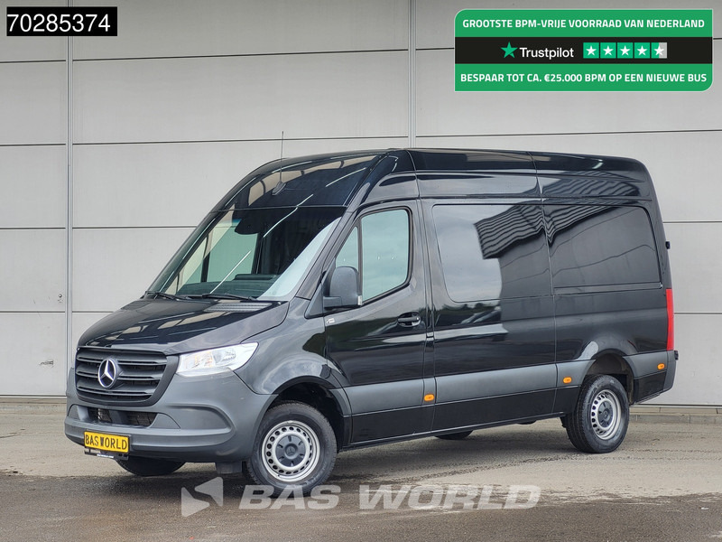 Panel van Mercedes-Benz Sprinter 317 CDI Automaat 3,5t Trekhaak L2H2 170PK Airco Camera MBUX Euro6 L2 12m3 Airco Trekhaak: picture 1
