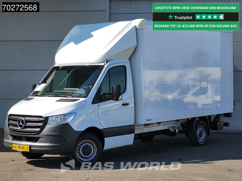 Mercedes-Benz Sprinter 317 CDI Automaat Bakwagen Laadklep Camera Airco Koffer Meubelbak 20m3 Airco - Box van: picture 1 Mercedes-Benz Sprinter 317 CDI Automaat Bakwagen Laadklep Camera Airco Koffer Meubelbak 20m3 Airco - Box van: picture 1