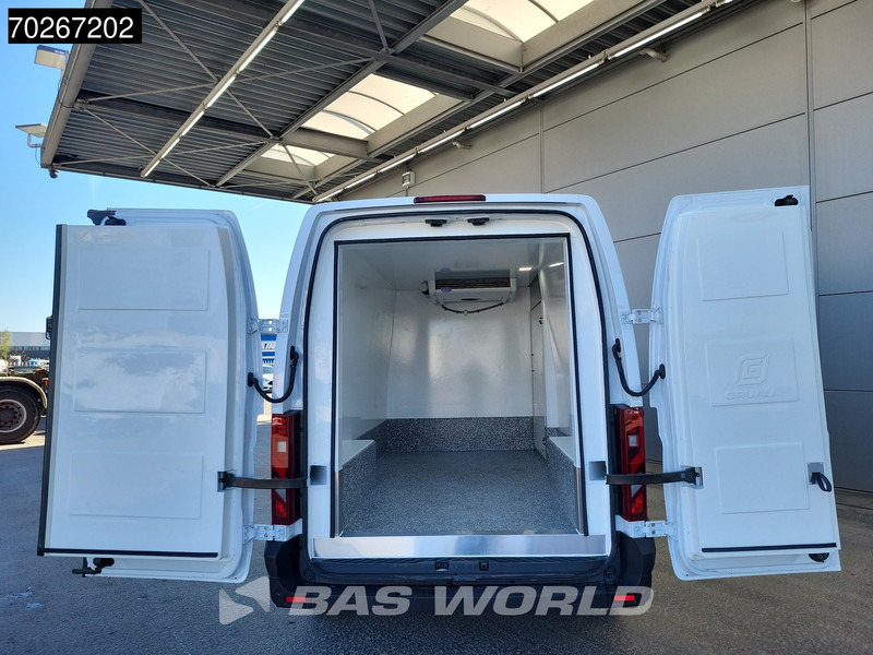Renault Master 150PK Koelwagen Vriezer -18 Carrier Xarios 200 230V stekker LED Camera Parkeersensoren Airco Cruise Vries Koeler Kühlwagen Kühler Frig - Refrigerated van: picture 3 Renault Master 150PK Koelwagen Vriezer -18 Carrier Xarios 200 230V stekker LED Camera Parkeersensoren Airco Cruise Vries Koeler Kühlwagen Kühler Frig - Refrigerated van: picture 3